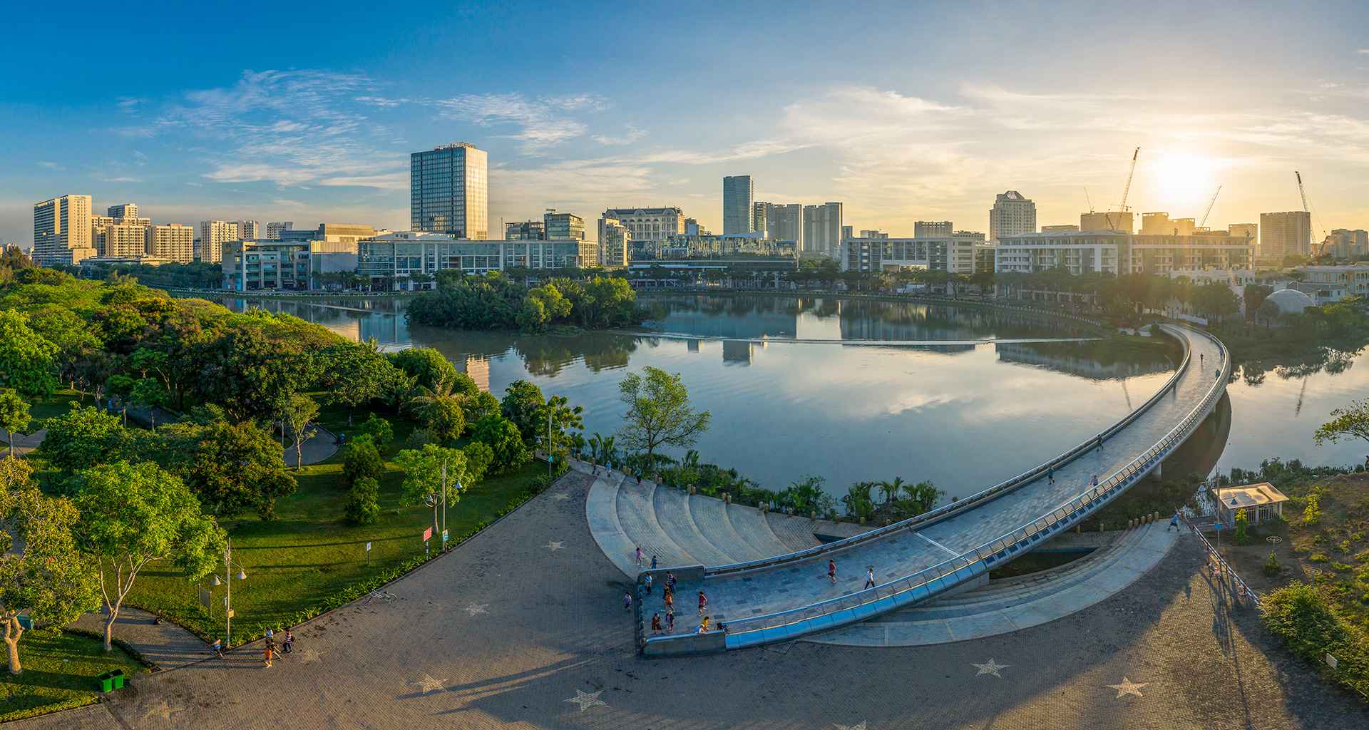 Cầu Ánh Sao - Công Trình Biểu Tượng của Phú Mỹ Hưng Q7